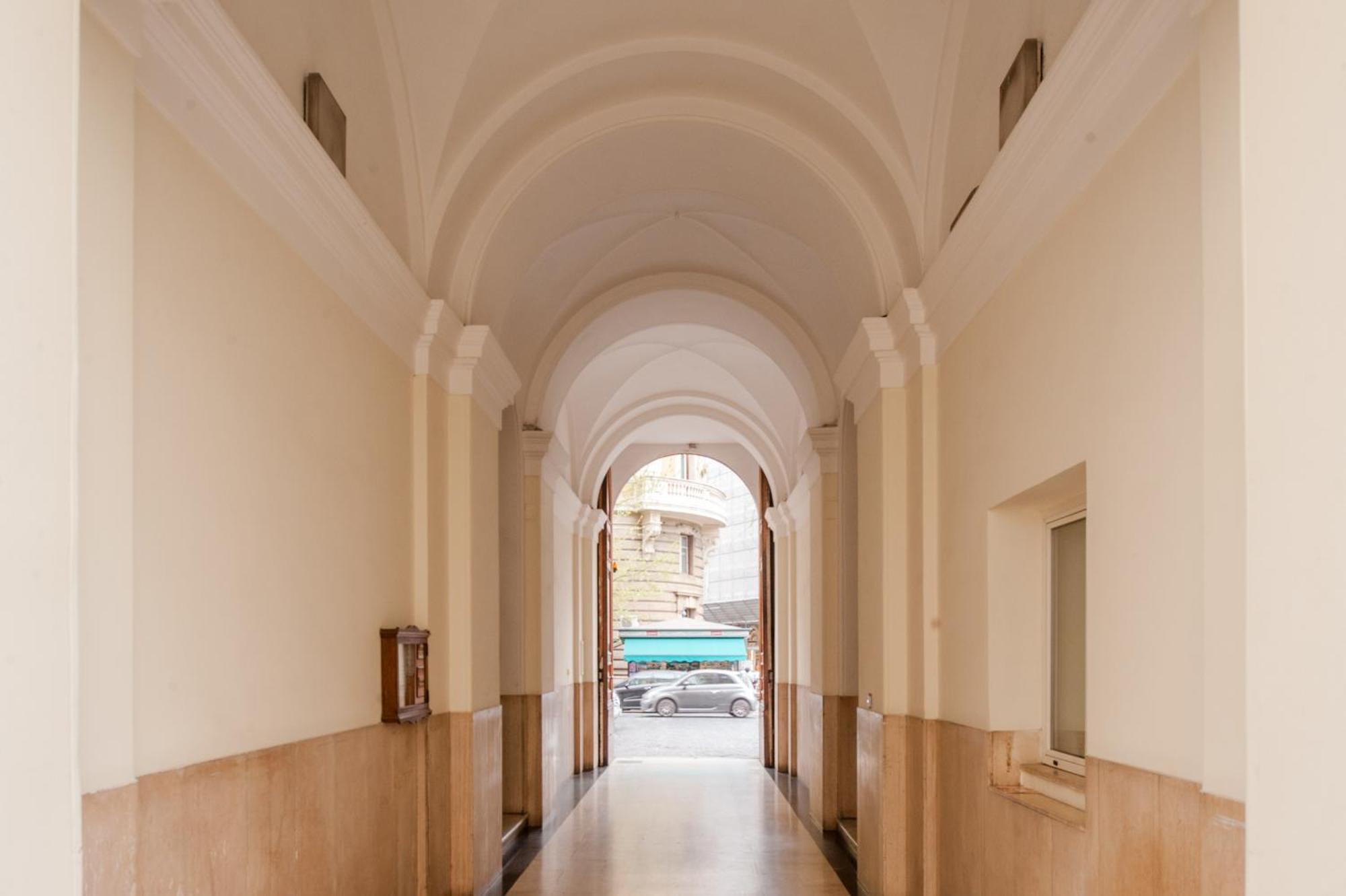 Mybedcavour Hotel Rome Bagian luar foto