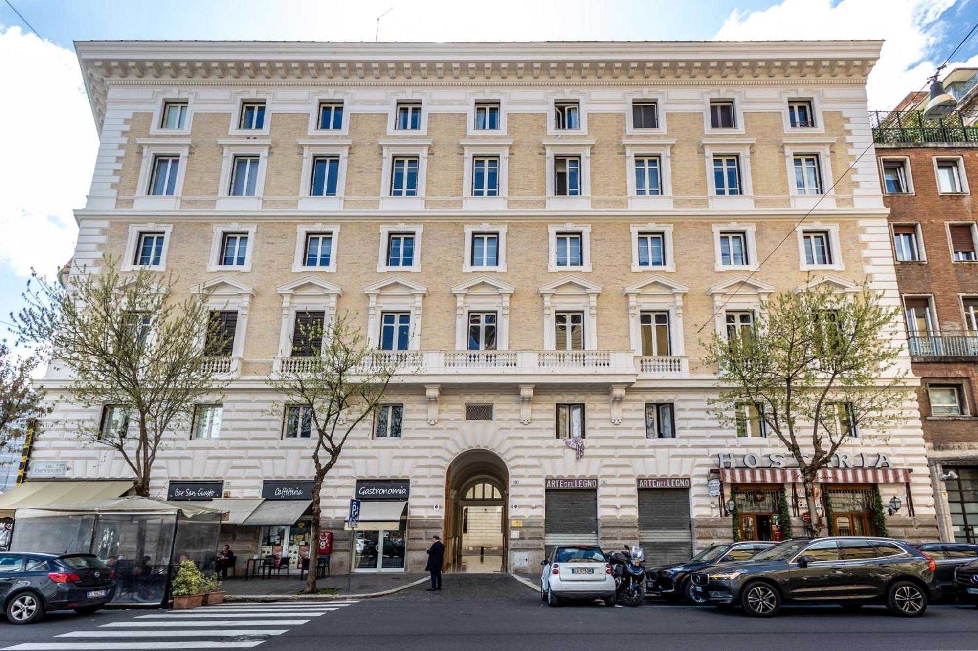 Mybedcavour Hotel Rome Bagian luar foto